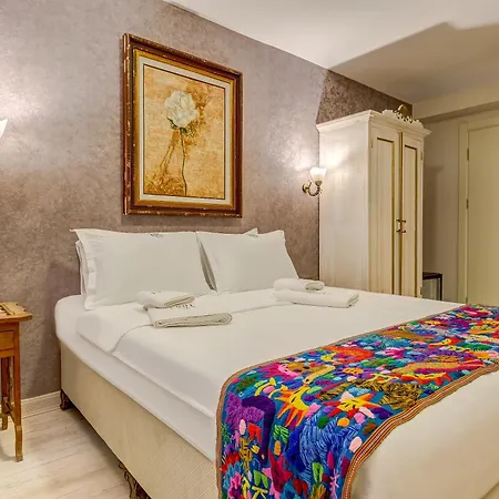 Kore Otel Çeşme